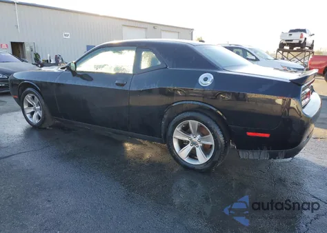 2021 Dodge Challenger Sxt z USA, uszkodzony, nr VIN 2C3CDZAG4MH538627